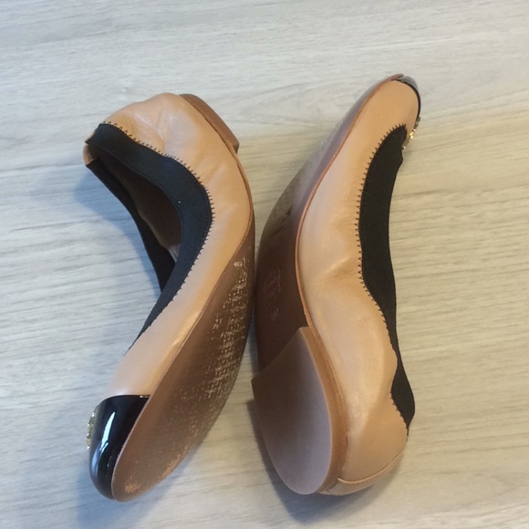 Tory Burch Tan Travel Leather Ballet Slipper Flats - Picture 12 of 16